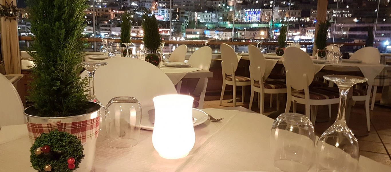 «Δεν μπορούμε να κάνουμε ρεβεγιόν Χριστούγεννα και Πρωτοχρονιά» - Καμία ελπίδα για την οικονομία